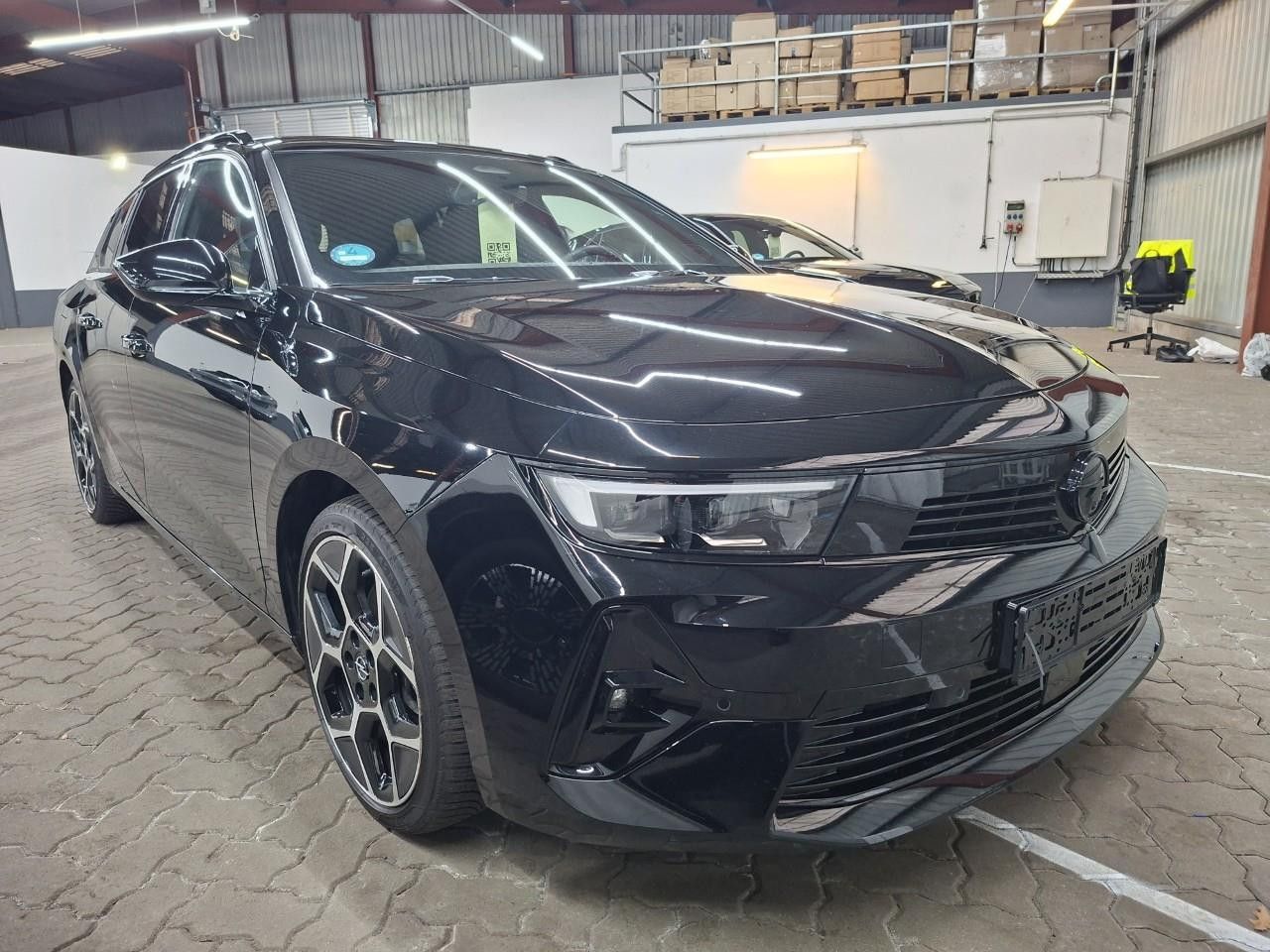 Fahrzeugabbildung Opel Astra L Sports Tourer Ultimate ACC HUD Pano 360°