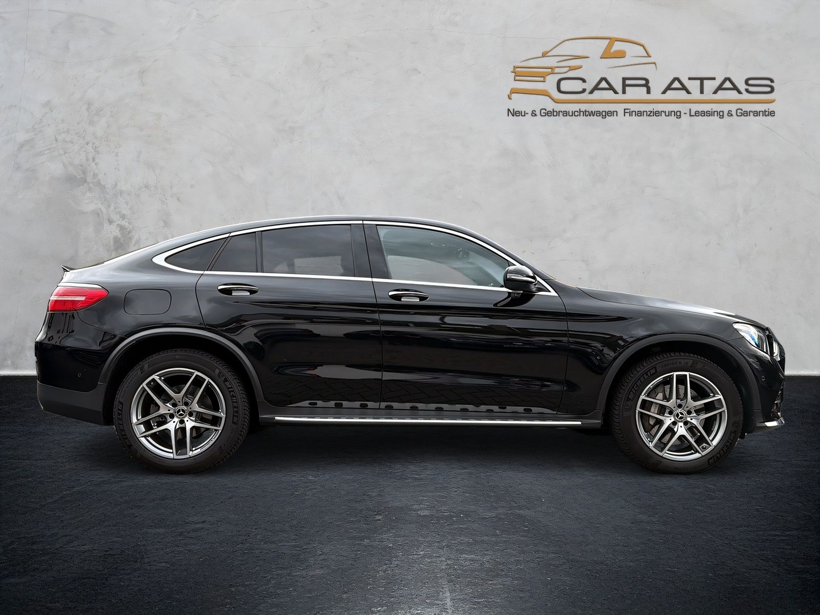 Fahrzeugabbildung Mercedes-Benz GLC 250 d Coupe AMG 4Matic MEMORY LED AHK KAMERA
