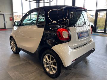 Smart ForTwo coupe 52kW *19%MwSt*MFL*NAVI*SHZ*