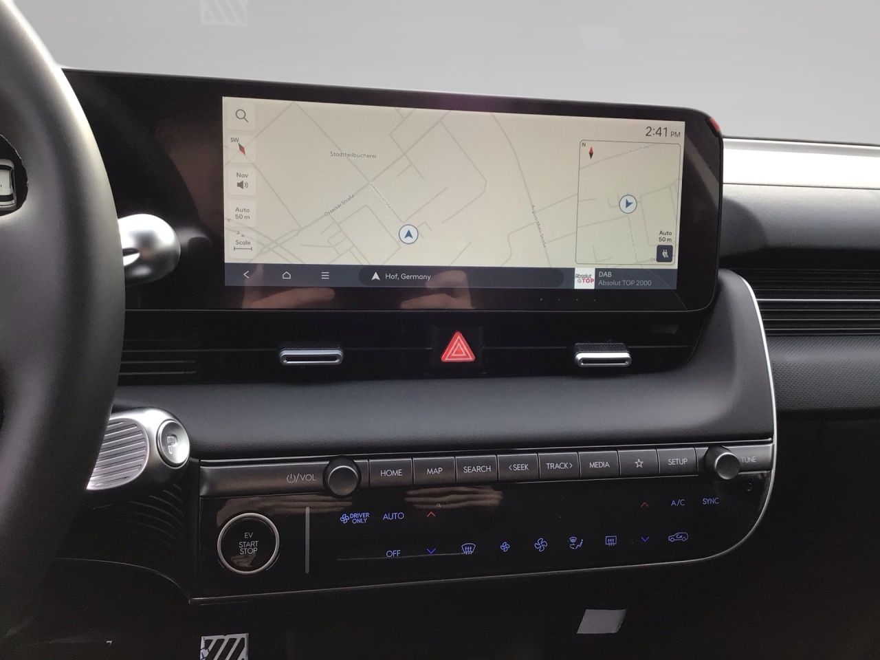 Fahrzeugabbildung Hyundai IONIQ 5 UNIQ *Panorama-Glasdach* 4xSHZ ACC AUT