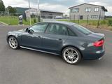 Audi A4 2.0 TDI (DPF) 125kW S line S line - Audi A4 aus 2009: 2.0