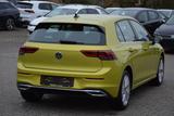 Volkswagen Golf VIII 8 Style/DSG/LED+/ErgoAct./Keyless/PDC - mit Diesel-Antrieb: Gelb, Ambiente-Beleuchtung, Limousine