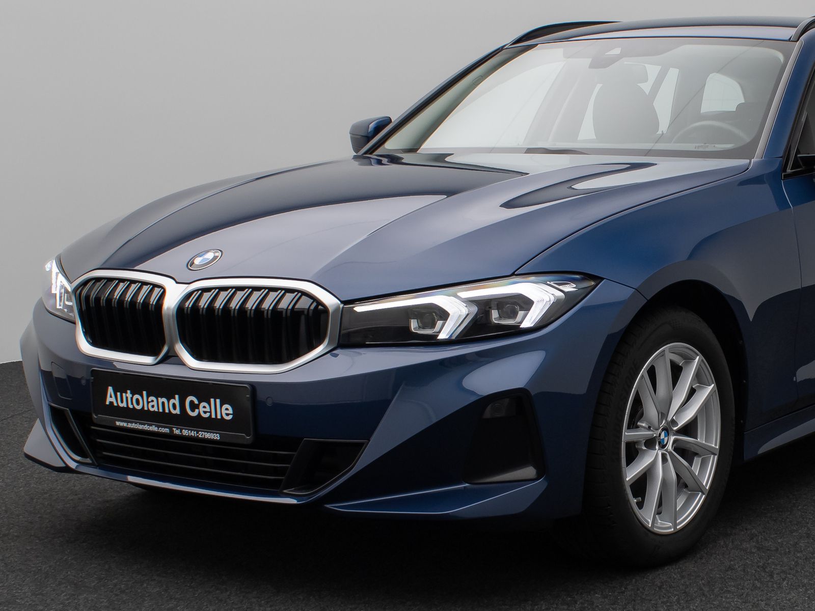 Fahrzeugabbildung BMW 318i DAB CockPit+ Widscreen Geschwindigkeitsreg