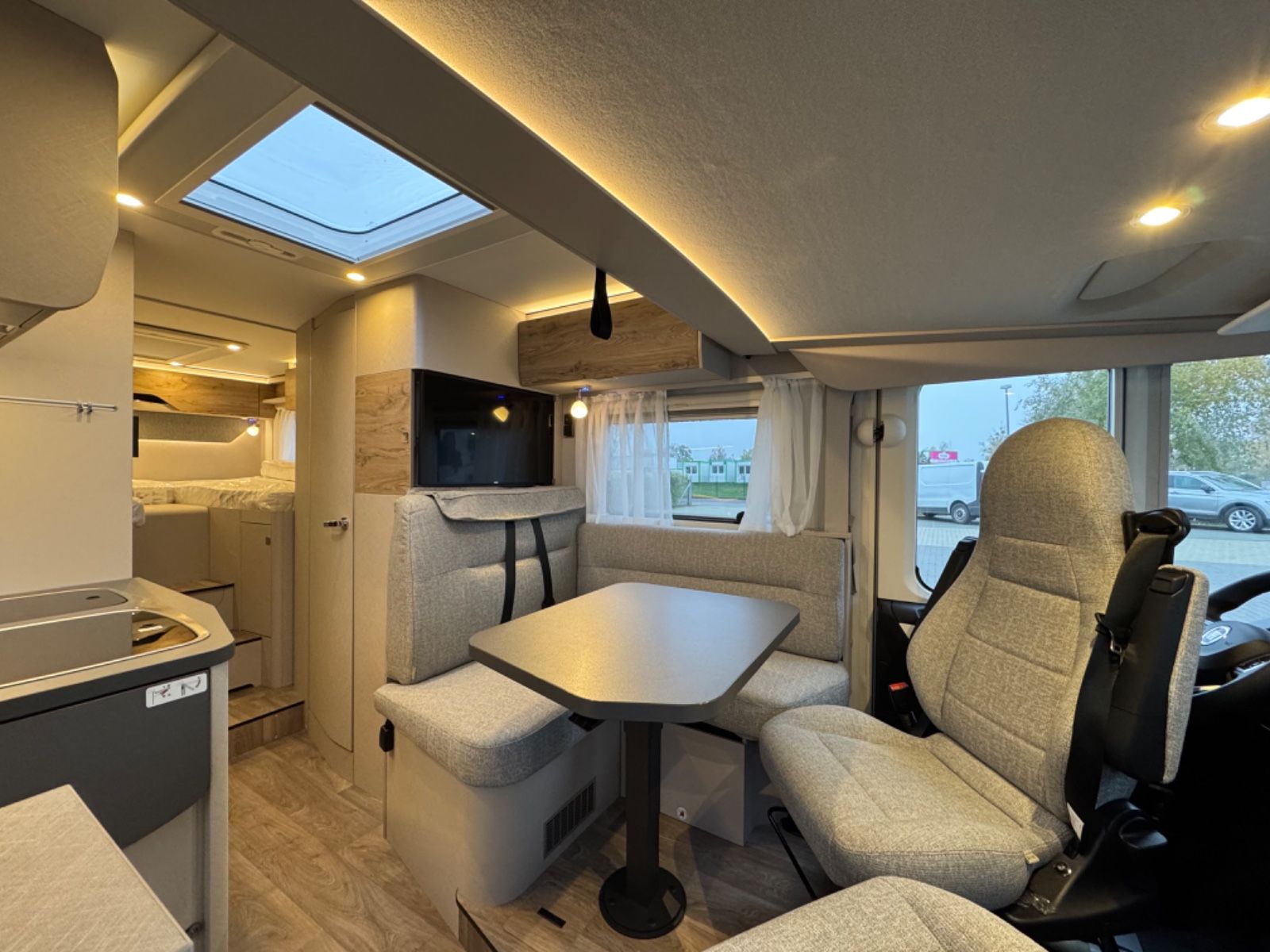Fahrzeugabbildung HYMER / ERIBA / HYMERCAR Exsis I 580 -Pure - 16.216€ Sparen!