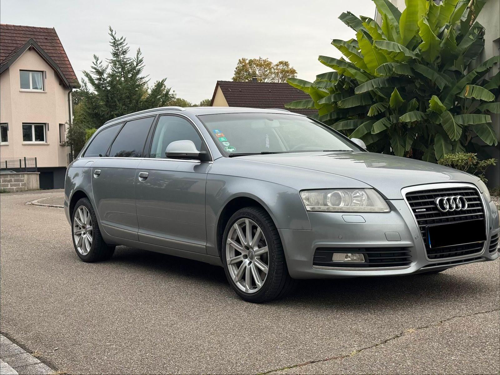 Audi Quattro 2009 — вигляд ззаду