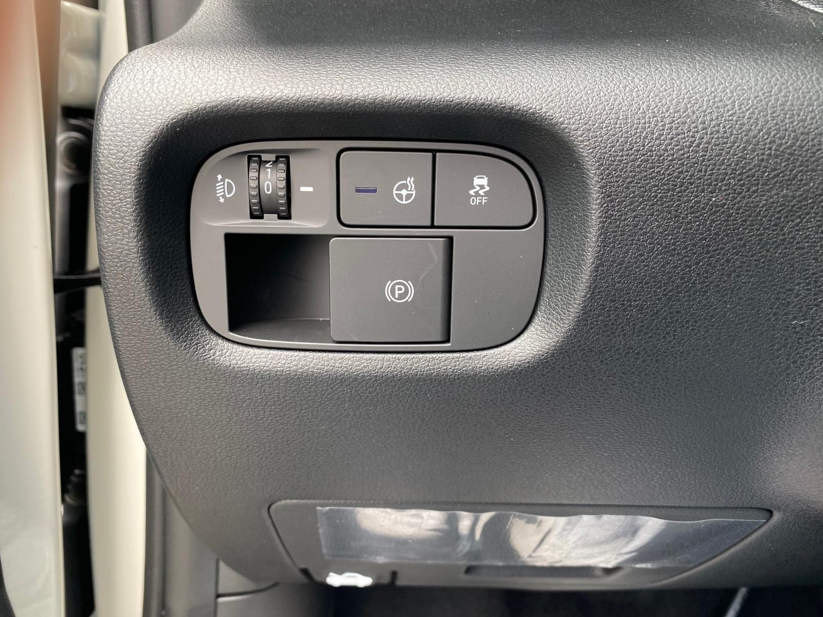 Fahrzeugabbildung Hyundai INSTER Elektro 85 kW APP+KLIMA+ACC+KAMERA+17"Alu