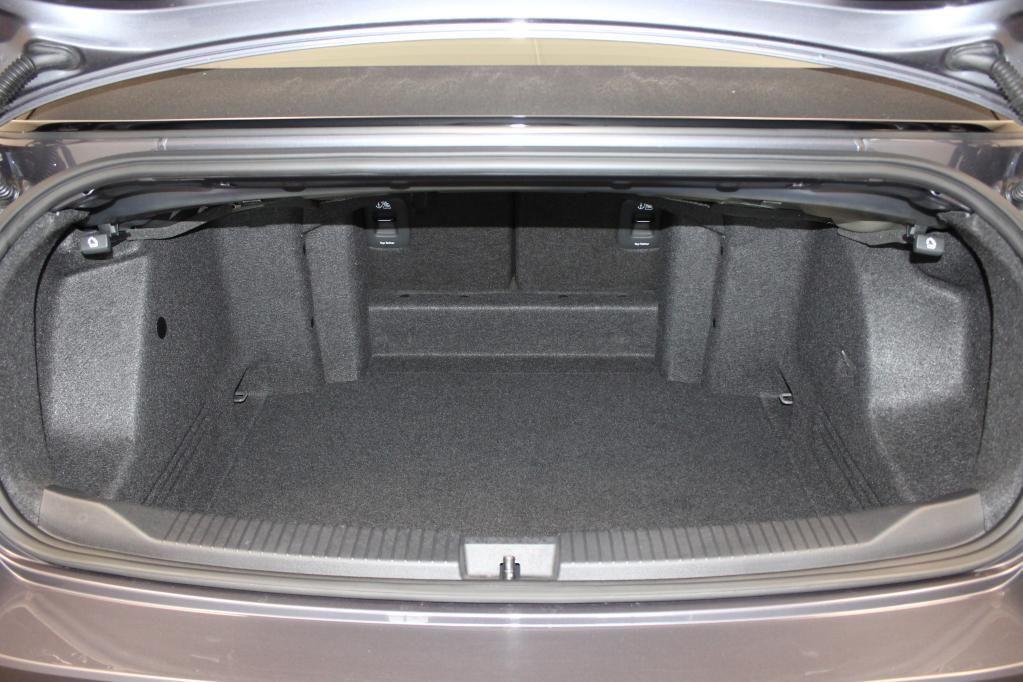 Volkswagen T-Roc Cabriolet R-Line 1.5 TSI 110kW 7-Gang DSG, миниатюра 9