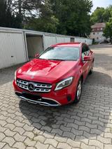 Mercedes-Benz GLA 200 d 4MATIC  - Mercedes-Benz GLA 200 Gebrauchtwagen in Bremen