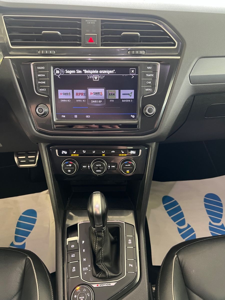 Fahrzeugabbildung Volkswagen Tiguan Highline 4Motion R line *HEAD-UP*MEMORY*