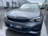 BMW 320D xDrive M SPORT*AUTOMATIK*NAV*ALCANTARA*PDC - BMW 320: 320d Xdrive