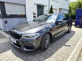 BMW 530d xD M-Paket sehr guter Zust. vollausgestatet - BMW 530 mit Diesel-Antrieb: Kombi, 530d M Paket Voll