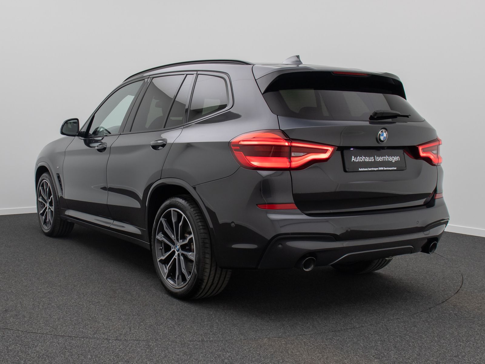 Fahrzeugabbildung BMW X3 xD20d M Sport Panorama Kamera HUD HiFi AHK