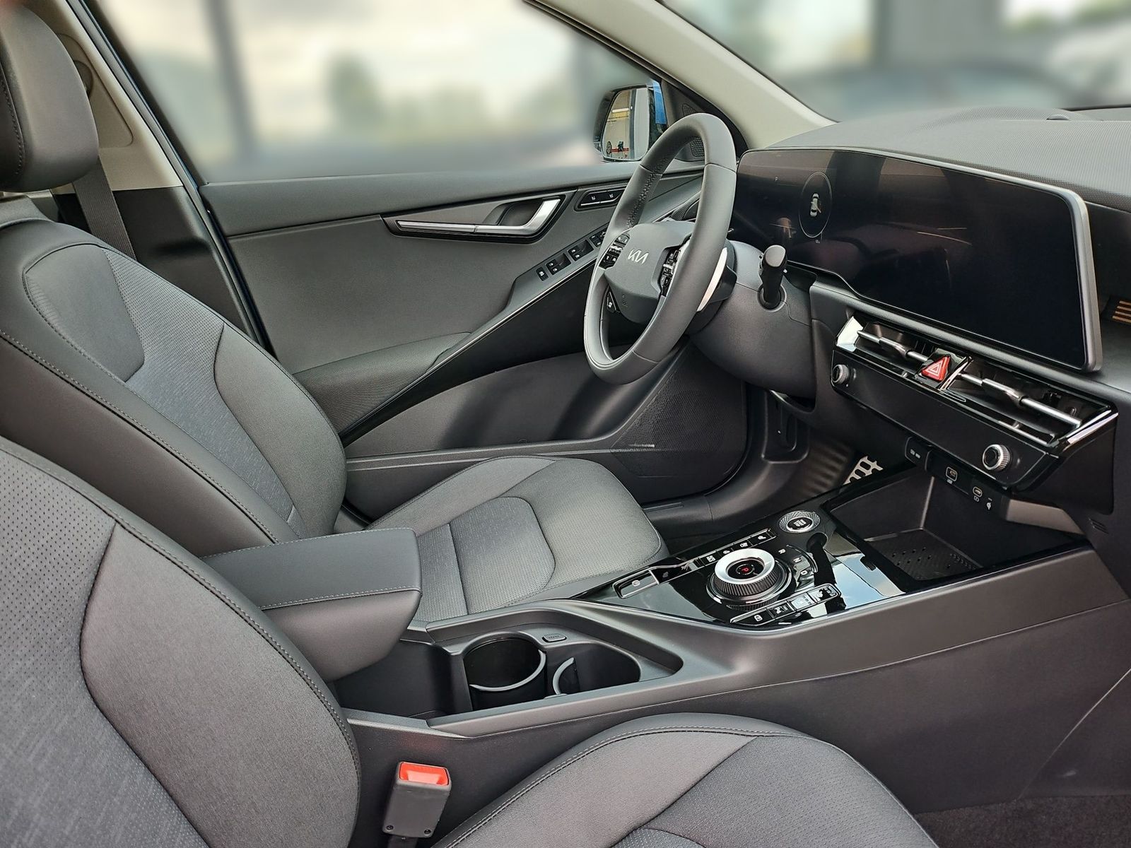 Fahrzeugabbildung Kia NIRO 1.6 HEV 129 DCT SPI TEC REX