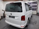 Volkswagen T6 Caravelle!8-Sitze!Navi!Pdc!Ahk!Tempomat!Sitzh - weiße Volkswagen T6 Caravelle