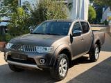 Mitsubishi L200 Intense Doppelkabine 4WD/Klimaaut./AHK/ - Mitsubishi L200 in Duisburg