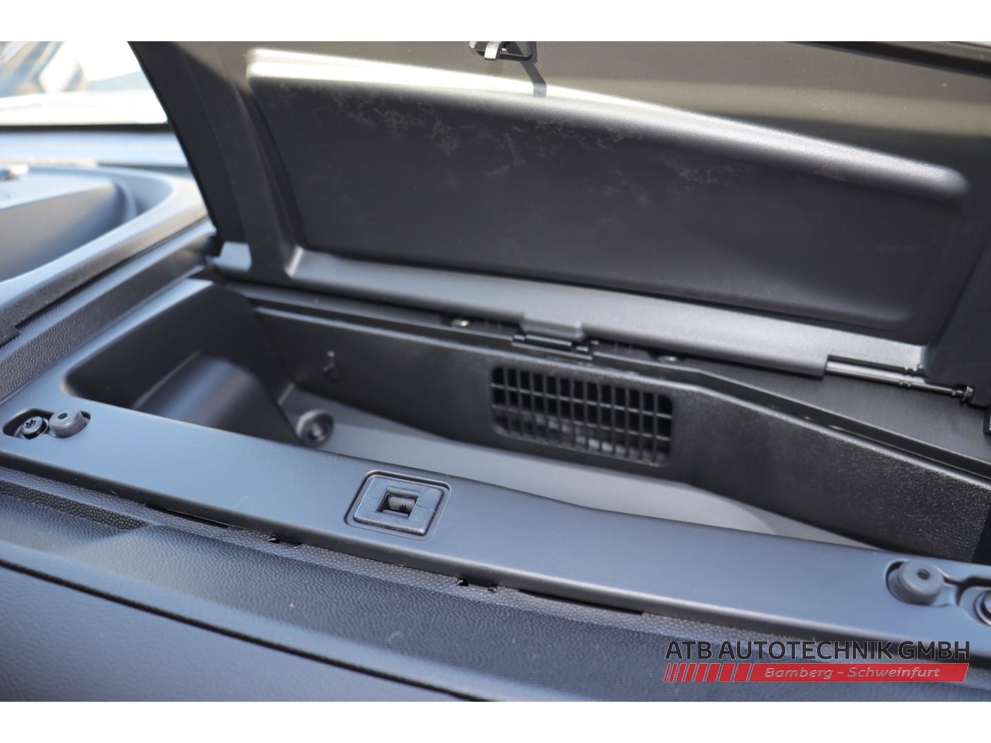 Fahrzeugabbildung Fiat Ducato Serie 2 MY26 KaWa L3H2 3,5T Diesel 140 AT
