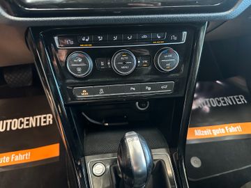 MYAUTOCENTER – Gebraucht- und Jahreswagen mit Werkstattservice in Pfaffenhofen Volkswagen Touran *7.SITZER*STANDHZ*MASSAGE*AHK*KEYLESS*