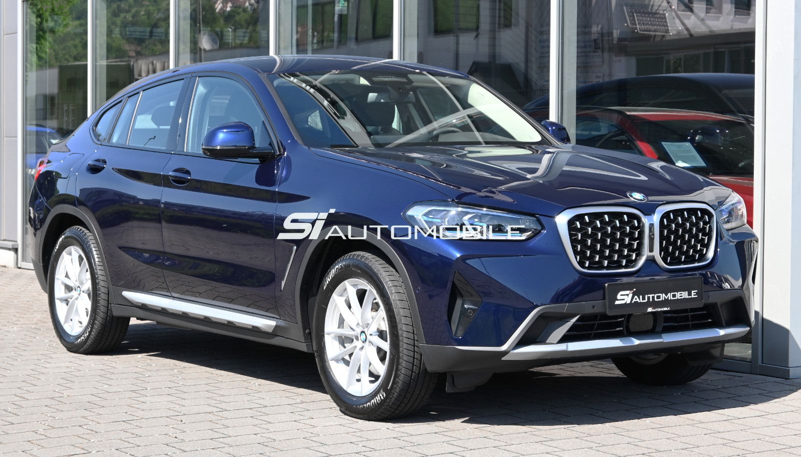 Fahrzeugabbildung BMW X4 xDr.30d °ACC°AHK°STANDHEIZ°360°KAM°INNOVATION