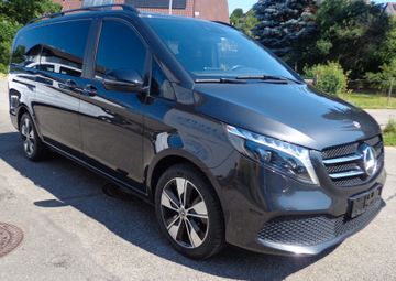 Mercedes V 220 - 7