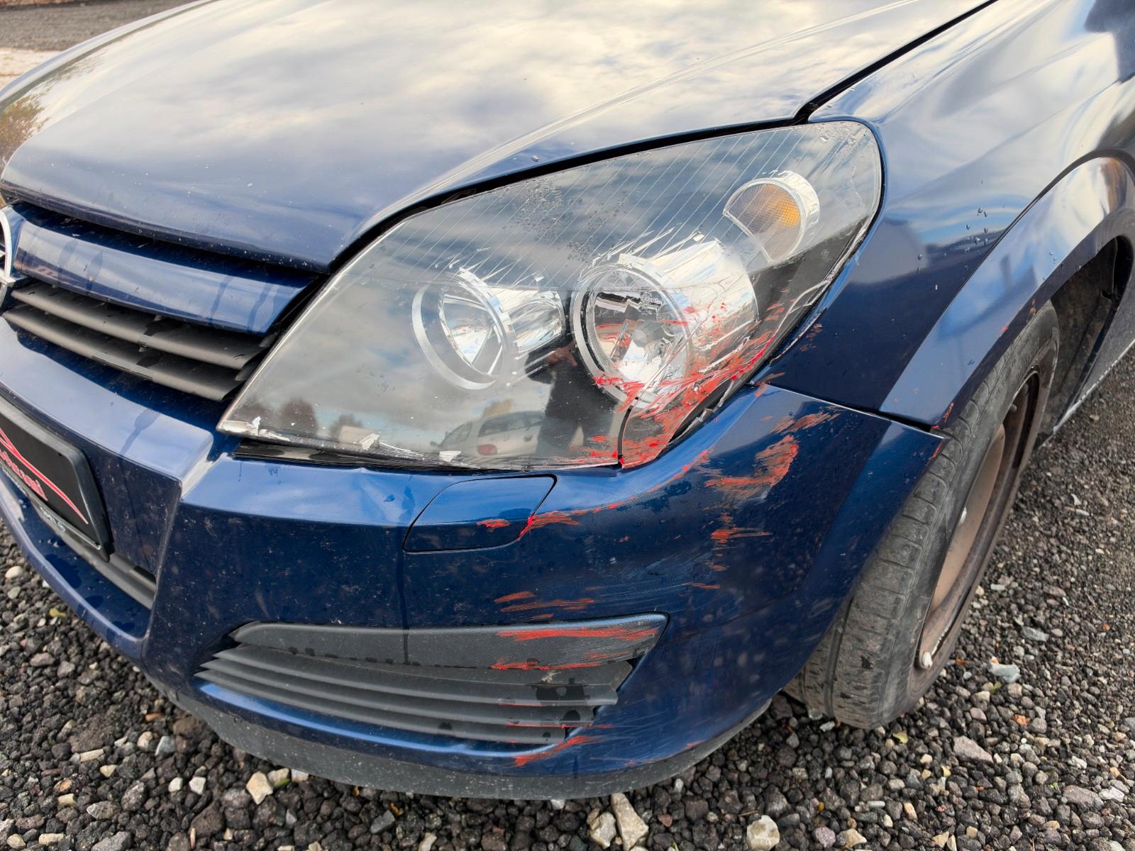 Opel Astra 2004 — photo 11