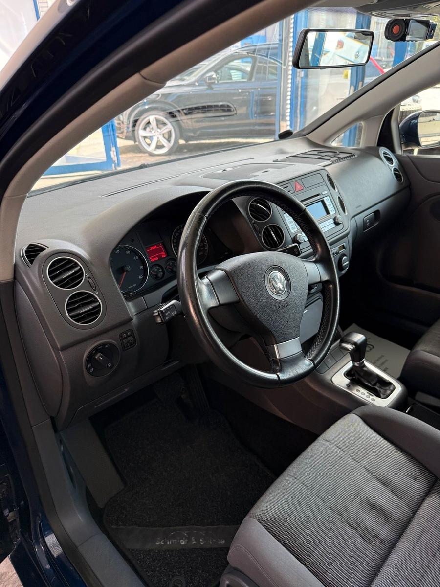 Volkswagen Golf Plus 2006 — engine 116 HP (85kW)