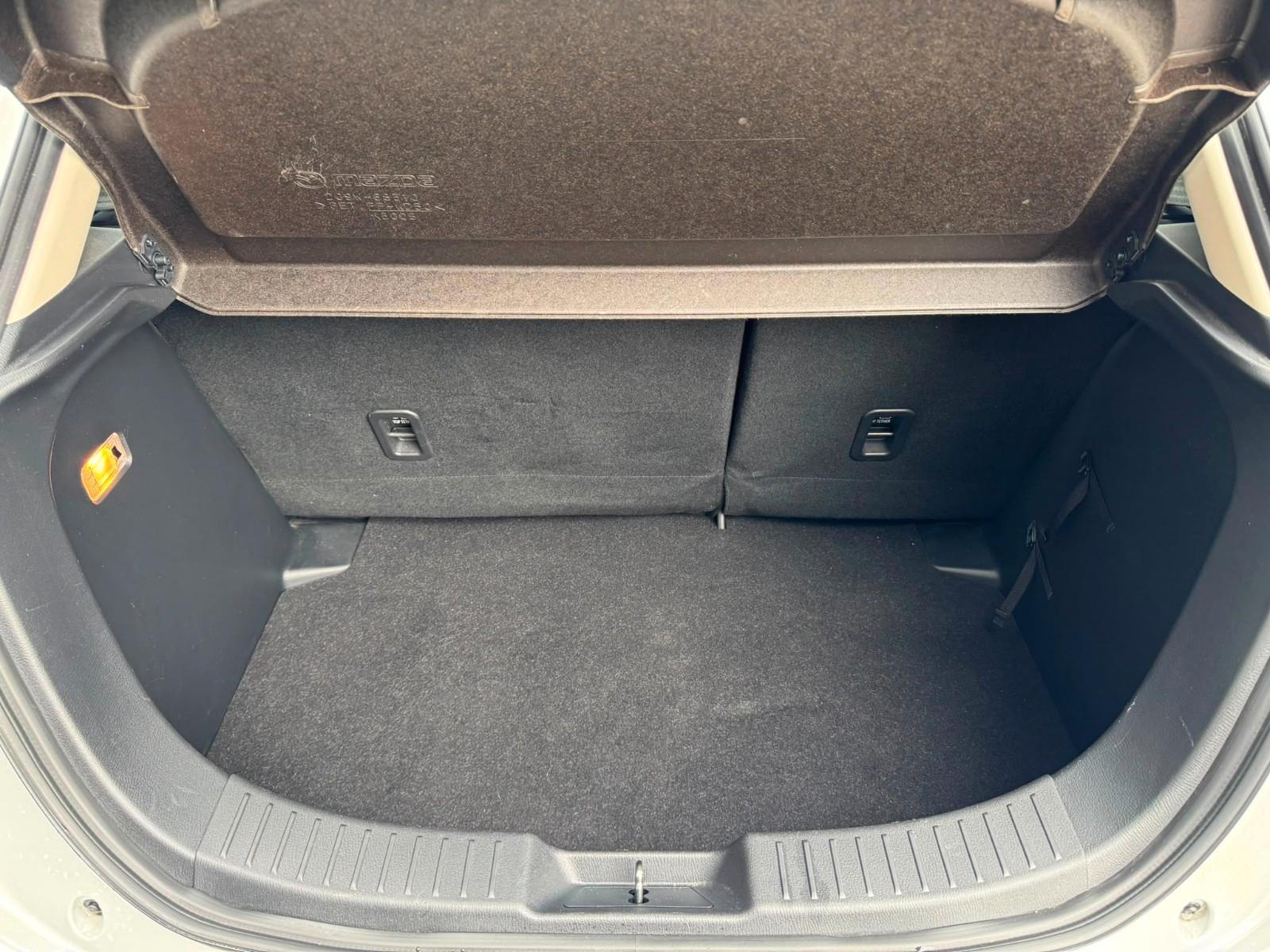 Mazda 2 90PS Center-Line LED PDC SHZ Tempomat 8-fach