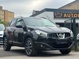 Nissan Qashqai 360. 2.0 Automatik/Pano/Kamera/SHG - Nissan Qashqai bis 15.000 Euro