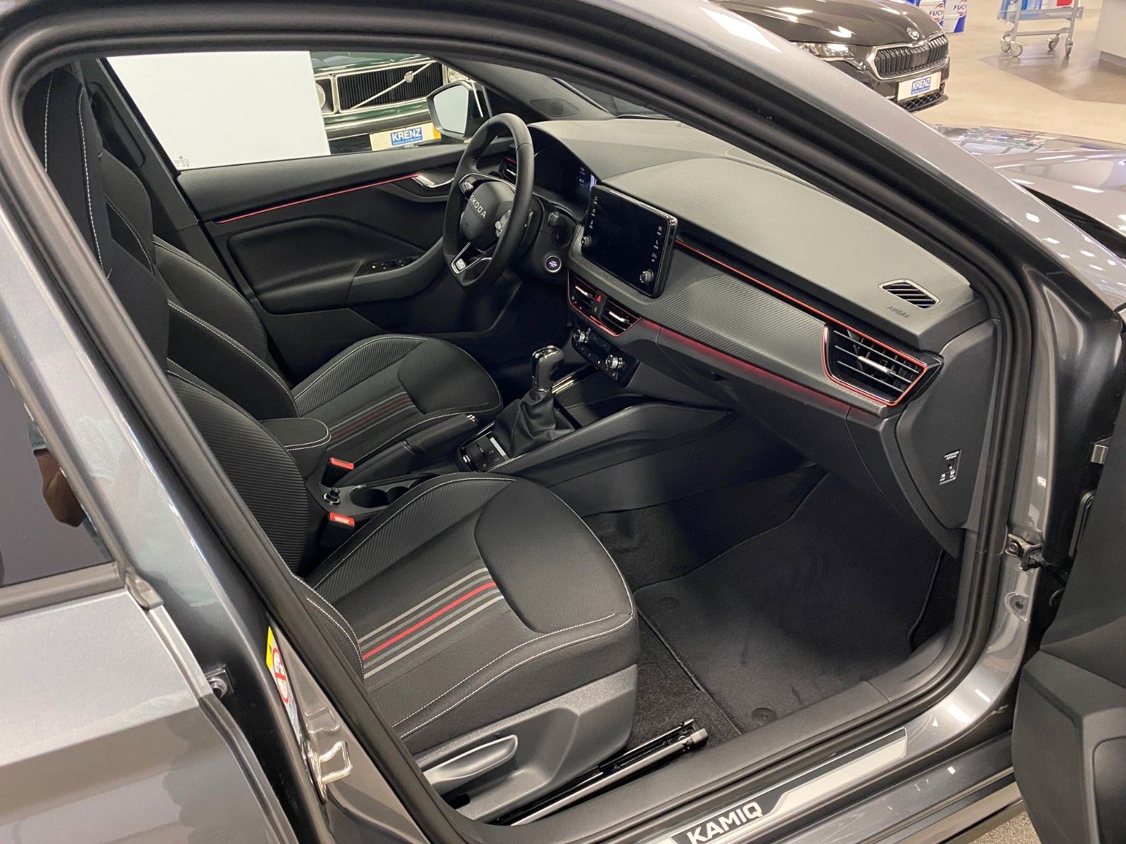Fahrzeugabbildung SKODA Kamiq 1.5 TSI DSG Monte Carlo+MATRIX+PANORAMA+BC