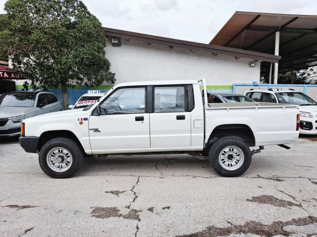 Mitsubishi MITSUBISHI L200 2.5 TD 4WD DOPPIA CABINA