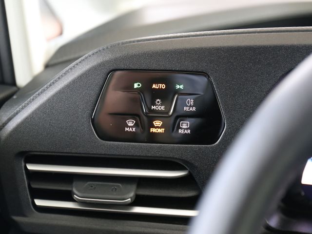 Volkswagen Caddy Maxi 1.5TSI DSG NAVI ACC ROLLSTUHLRAMPE