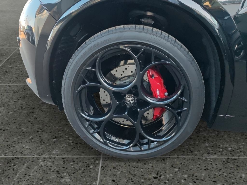 Alfa Romeo Stelvio - Bild 18