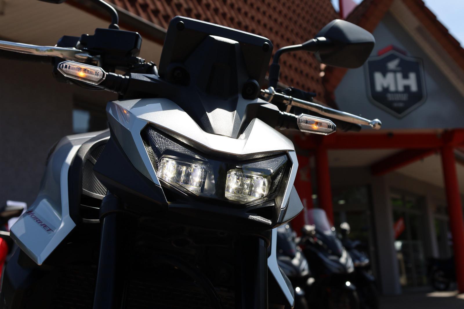 Honda CB 750 ! HORNET ! NEUE REIFEN ! 6 JAHRE GARANTIE