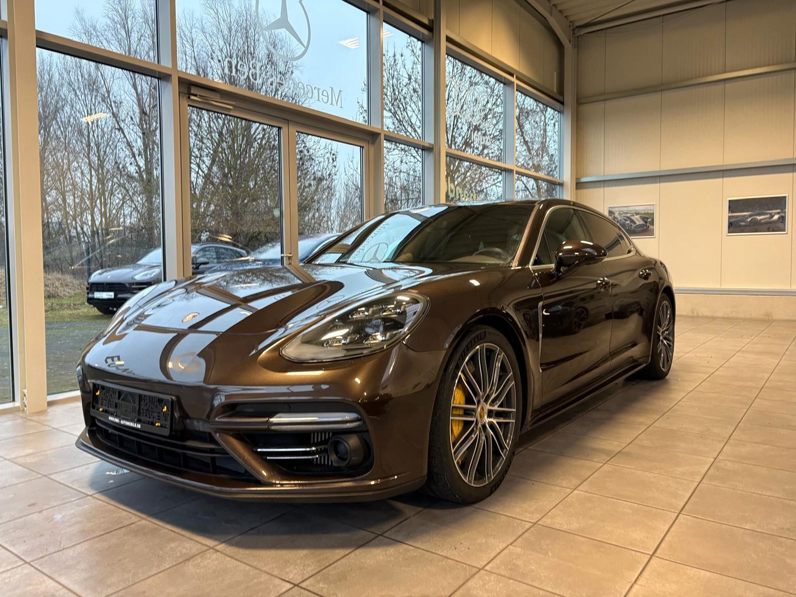 Fahrzeugabbildung Porsche Panamera Turbo S E-Hybrid Executive