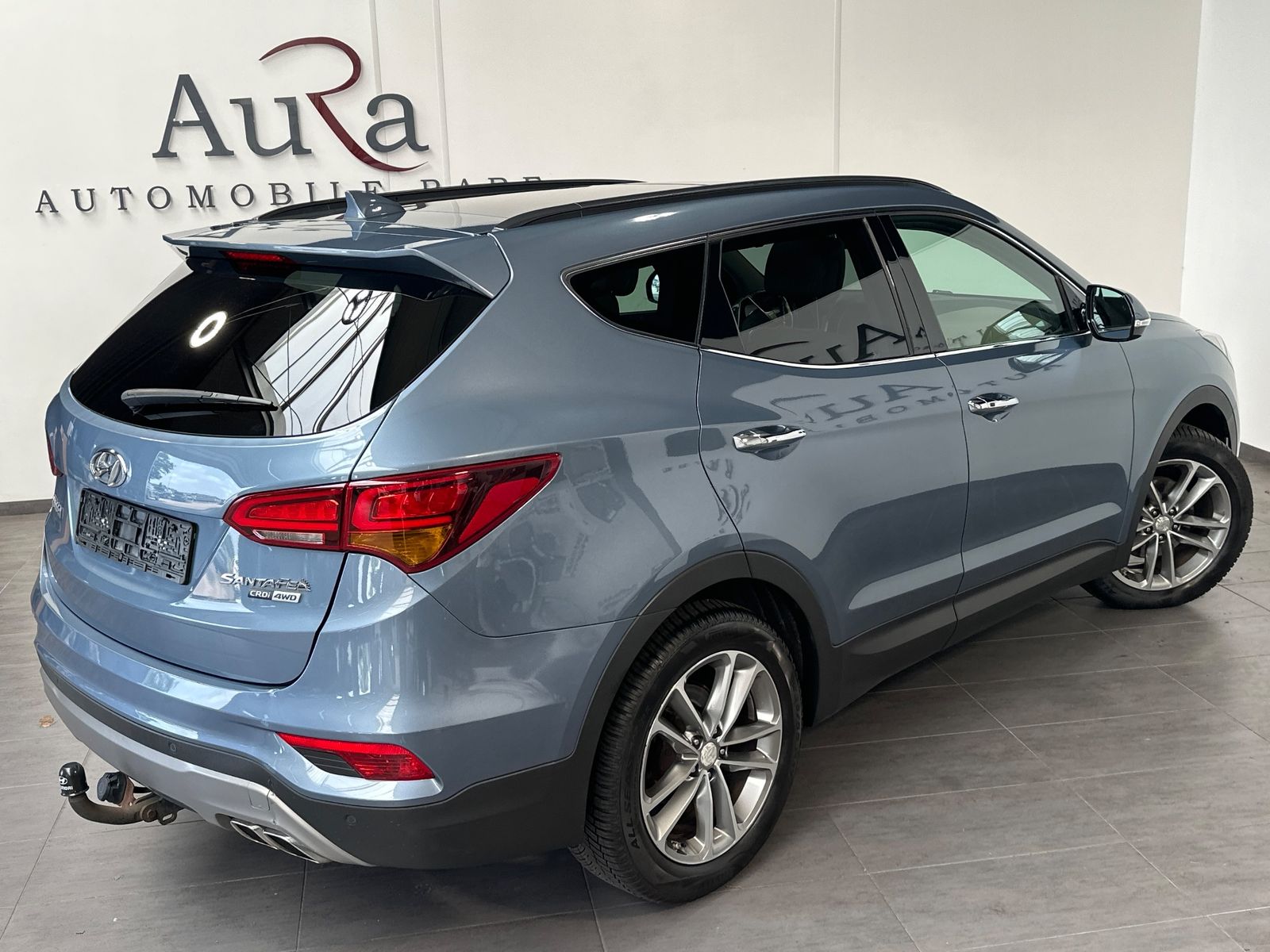 Fahrzeugabbildung Hyundai Santa Fe 2.2 CRDi 4WD Automatik NAV+XEN+PANO+AHK