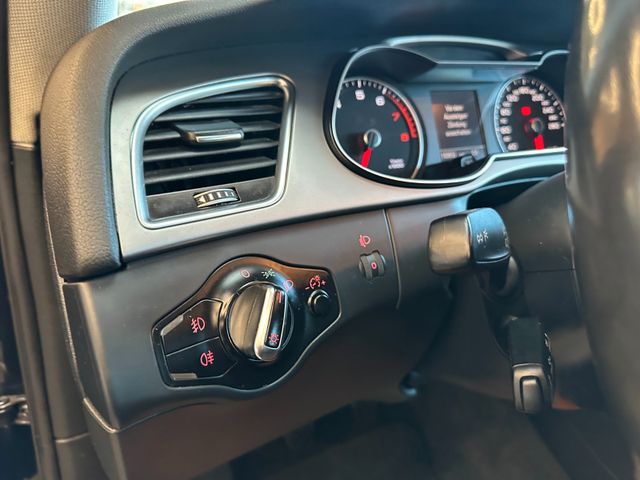 Audi A4 Avant Attraction *Navi*Sitzh*AHK*TÜV Neu*