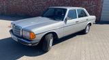 Mercedes-Benz W123 230E - 2,3 l - Klassiker - Mercedes-Benz 230 in Bremen
