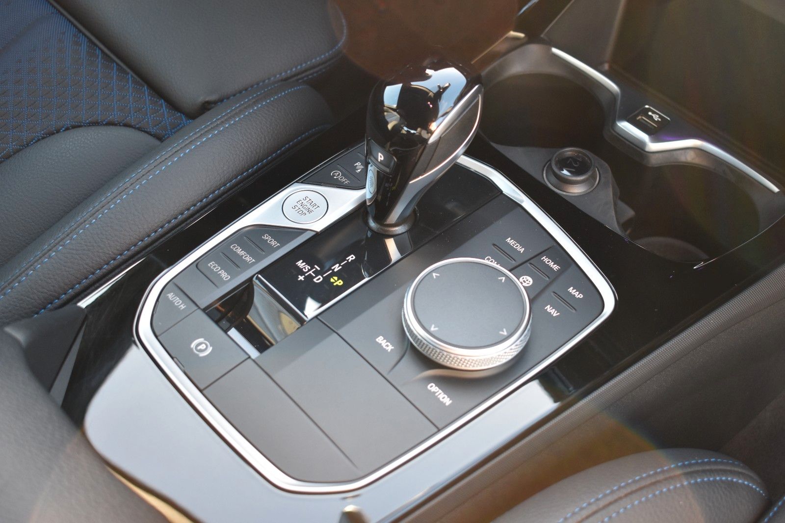 Fahrzeugabbildung BMW 218 i Gran Coupe M Sport Shadow