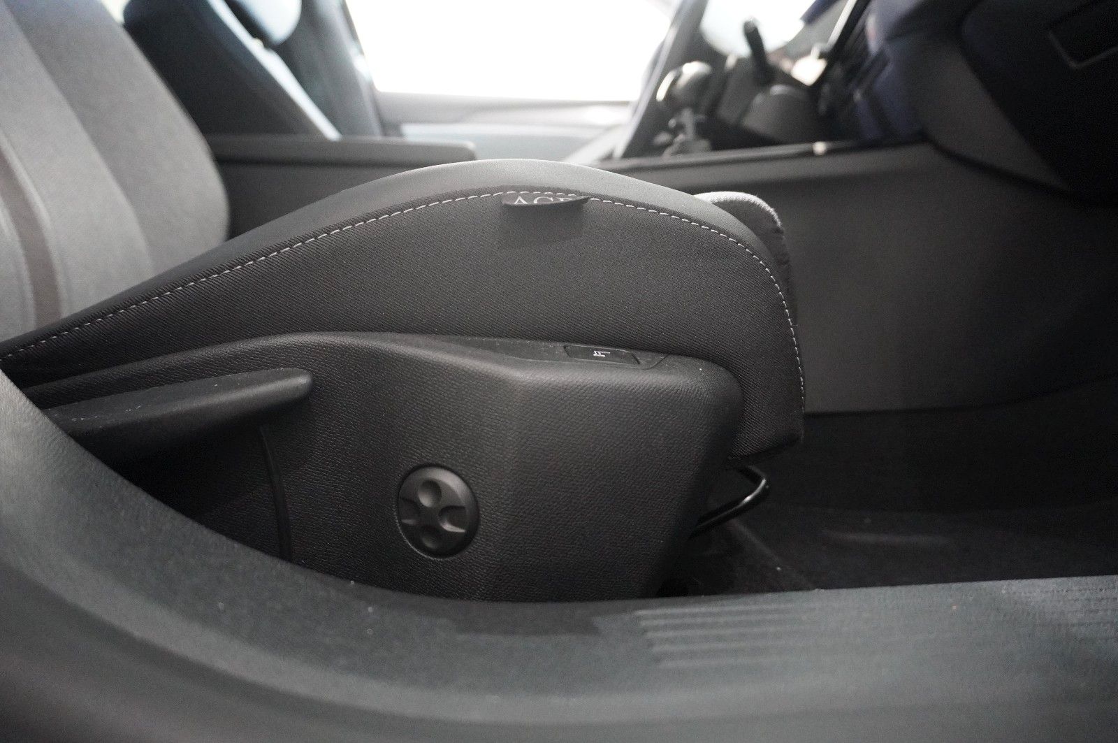 Fahrzeugabbildung Opel Astra L ST 1.5D ELEGANCE NAVI/LED/KAMERA/ACC/DAB