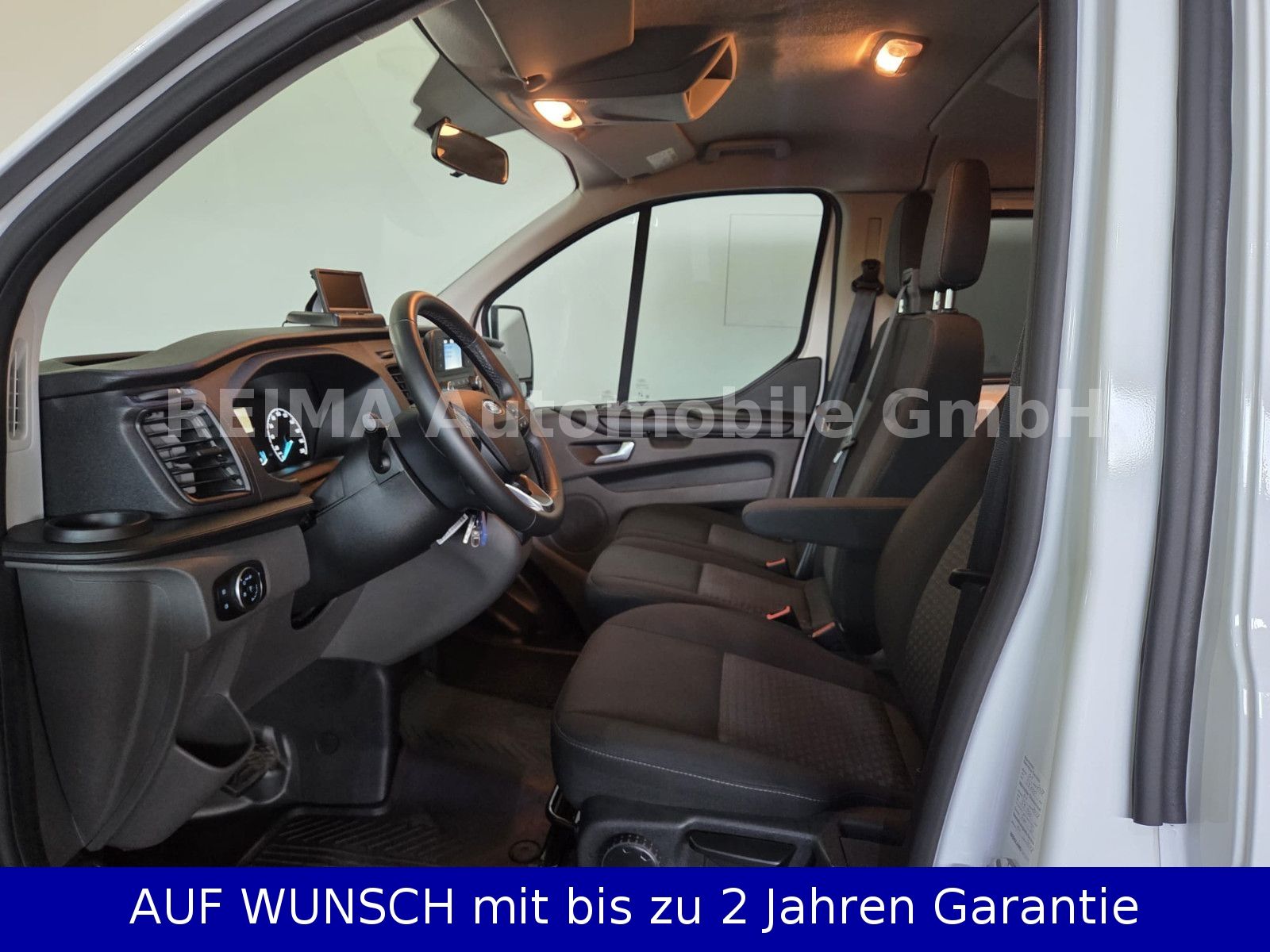 Fahrzeugabbildung Ford Transit Custom 2,0 TDi Kombi 9 Sitzer, Kamera
