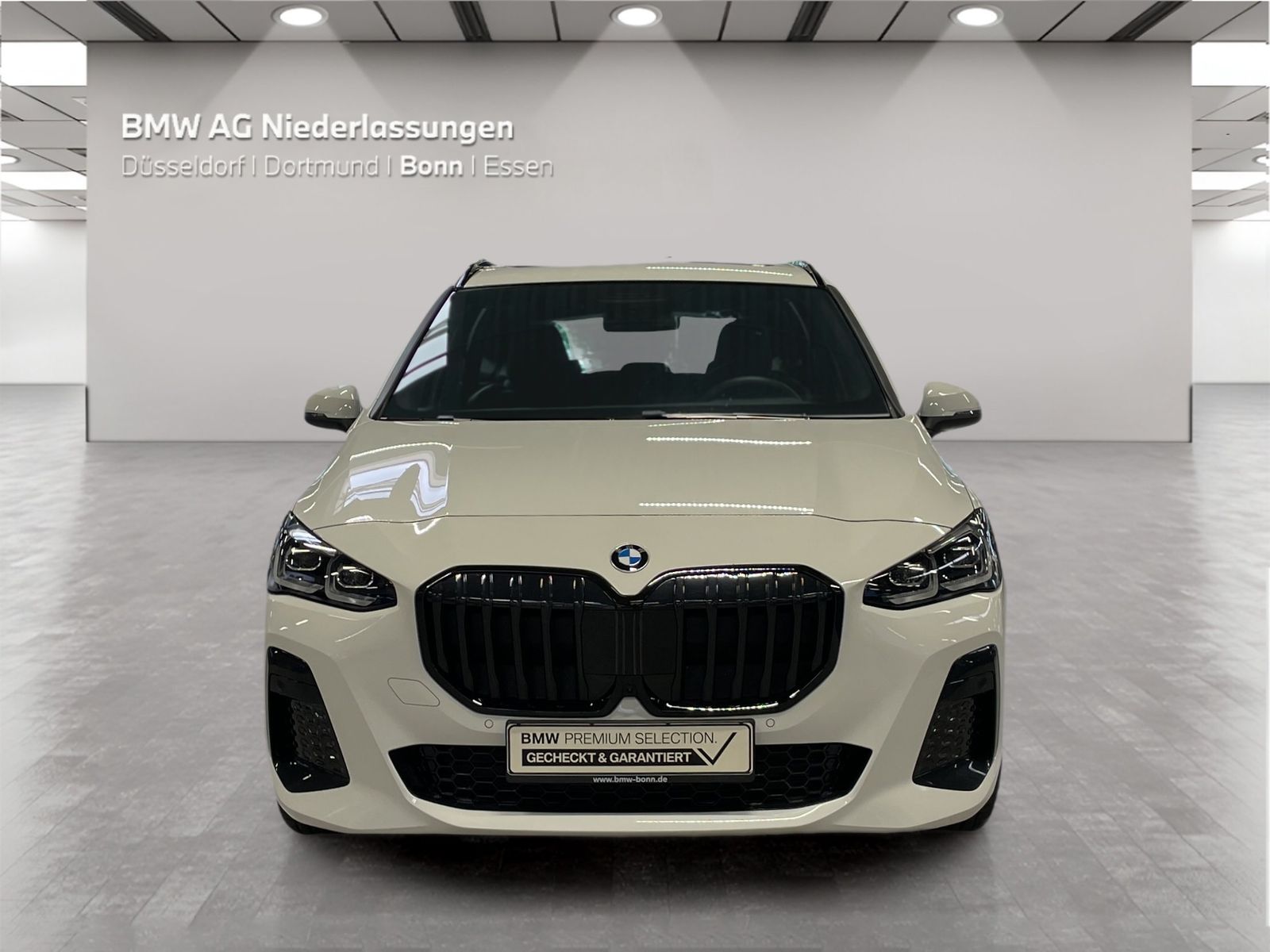 BMW 223 Active Tourer - Bild 8