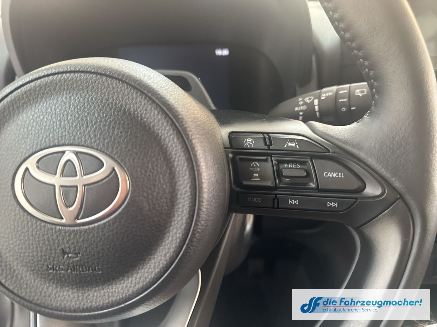 Fahrzeugabbildung Toyota Yaris Cross Hybrid FWD Comfort ACC DAB Spurhalte