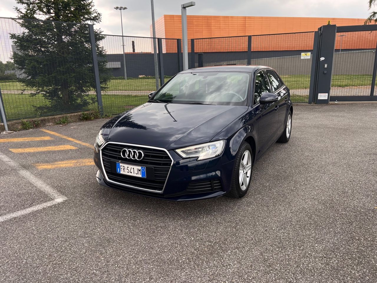 AUDI Audi A3 1.6 TDI 116 CV