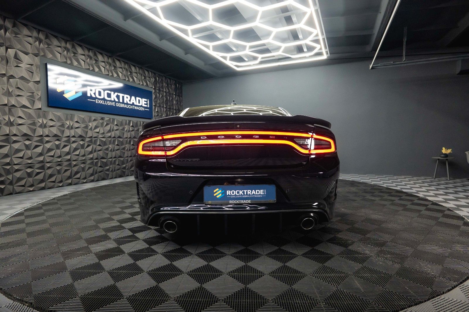 Fahrzeugabbildung Dodge Charger 6.4 V8 SRT 392 SCAT PACK DAYTONA Perform