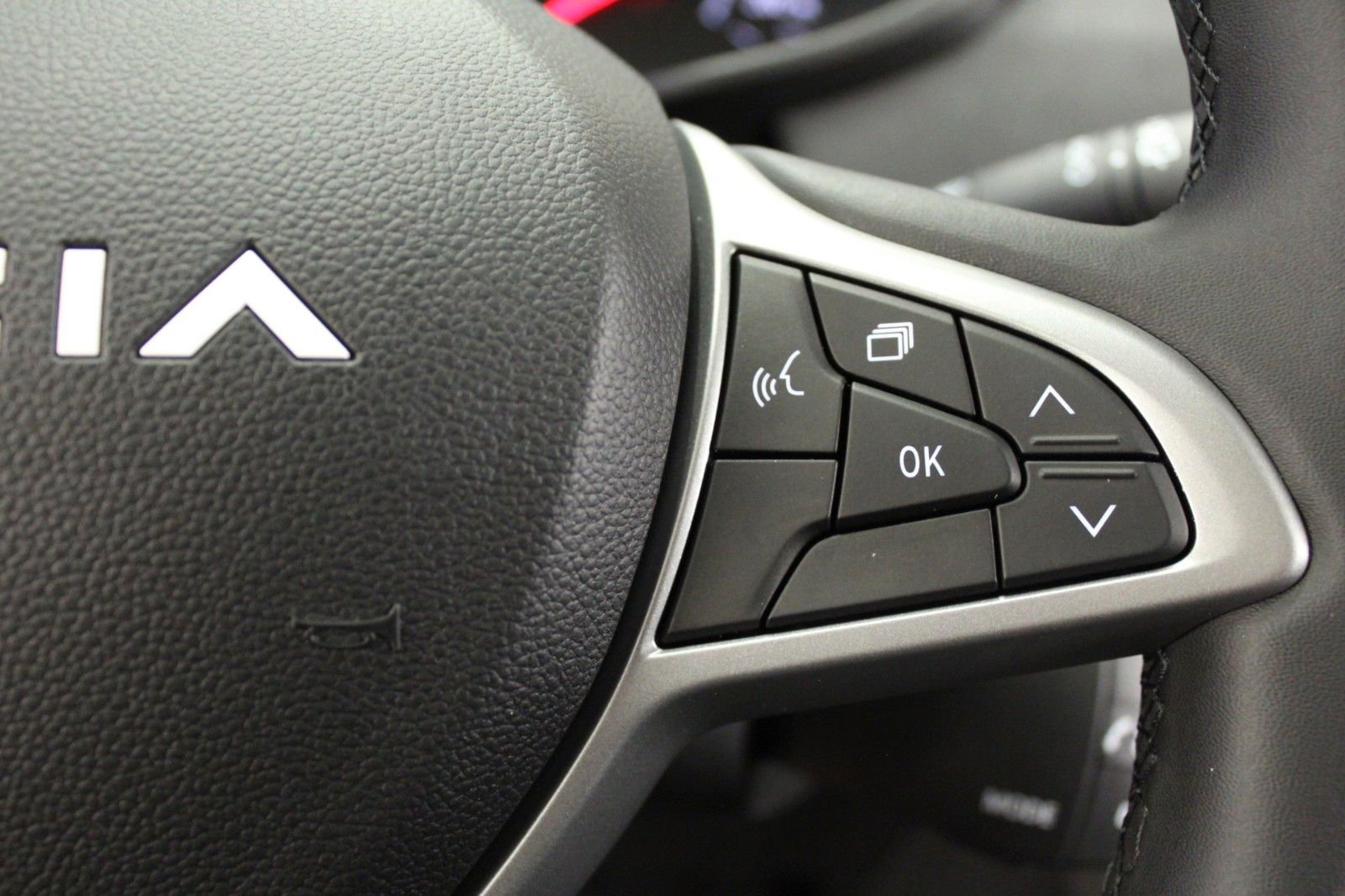 Fahrzeugabbildung Dacia Sandero Stepway TCe 90 auto Extreme*City-Paket*