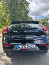 Volvo V40 T2 Kinetic Kinetic Checkheft gepflegt  - Volvo V40 von privat