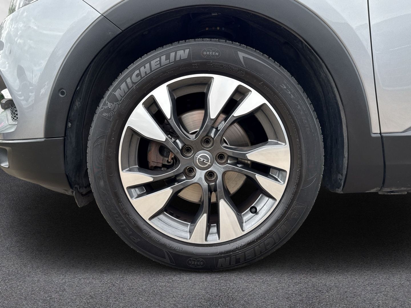 Fahrzeugabbildung Opel Grandland INNOVATION 1.2 Turbo X+ Navi+LED+Dyn.