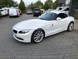 BMW Z4 sDrive 20i Navi Alu Leder Xenon  - BMW Z4 aus 2012: Roadster
