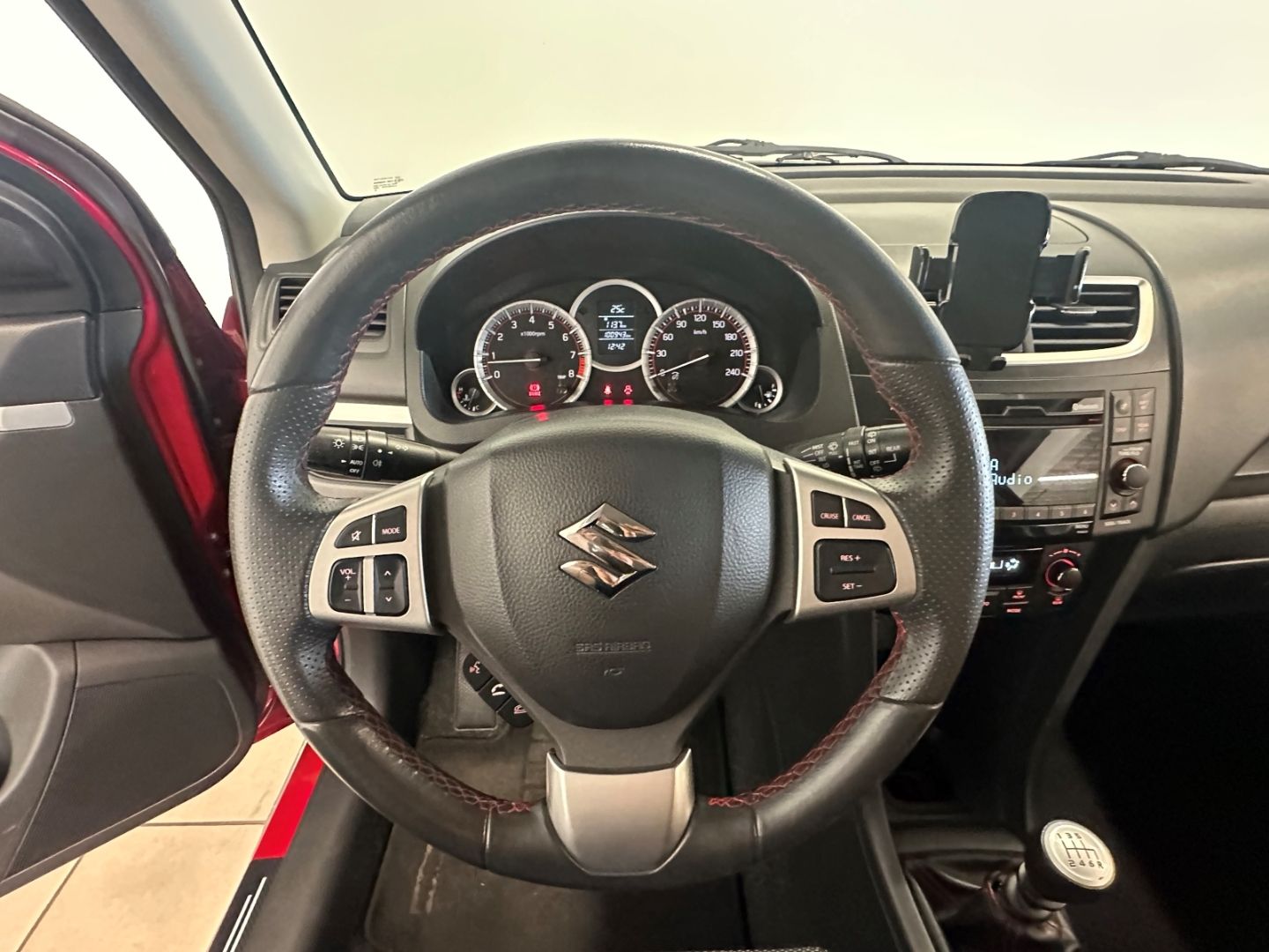 Fahrzeugabbildung Suzuki Swift Sport 1.6 Bi-Xenon Klimaautomatik Keyless