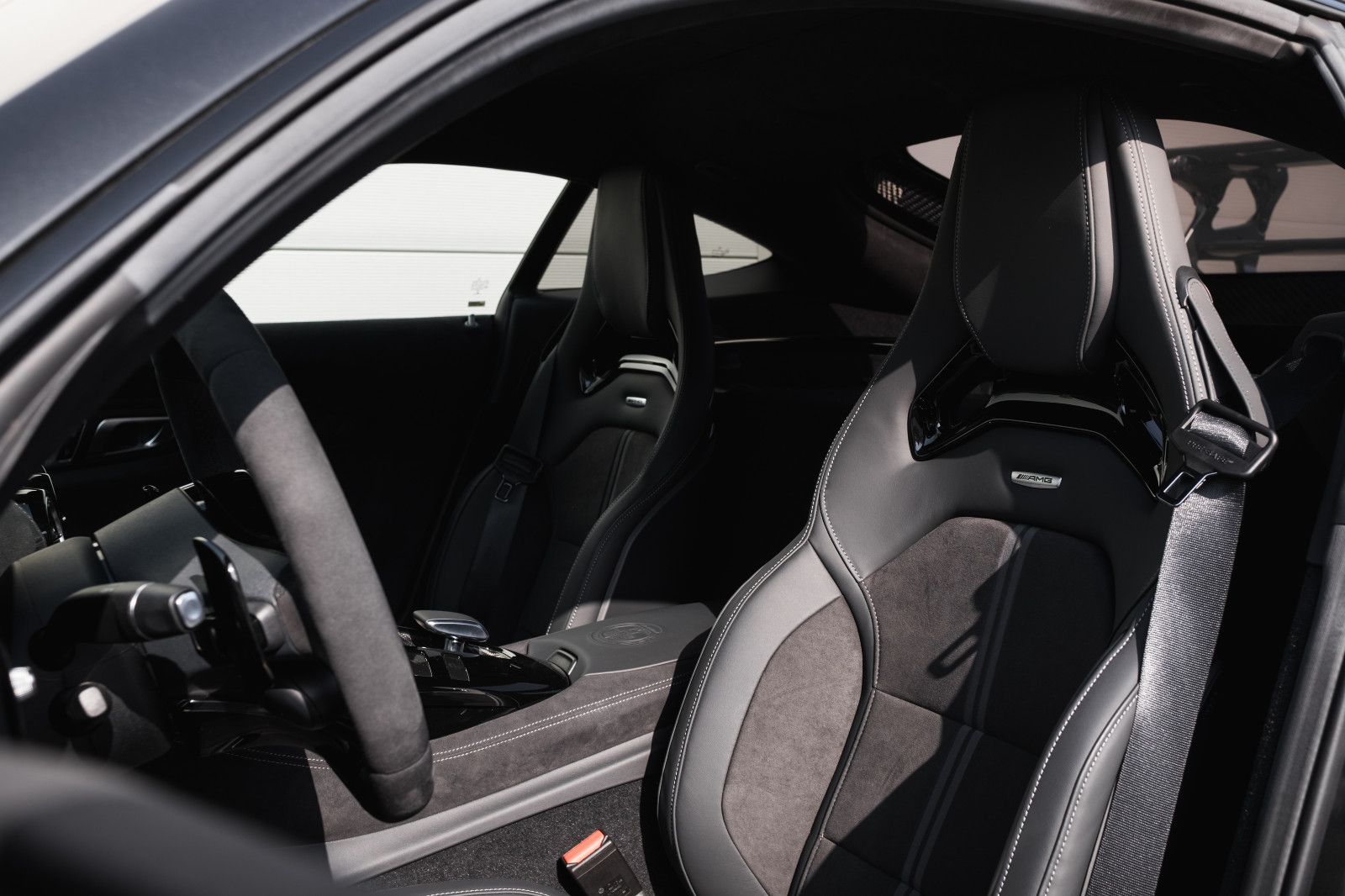 Fahrzeugabbildung Mercedes-Benz AMG GT Black Series 50KM!-Steuer-Memory-COMAND