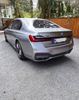 BMW M760Li xDrive V12 Individual  B&W Vmax 305 Km/h - BMW M760 Gebrauchtwagen